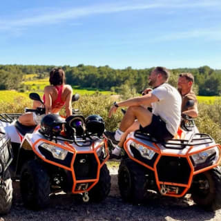 Mallorca: Excursión guiada en quad + snorkel + salto de acantilados 1
