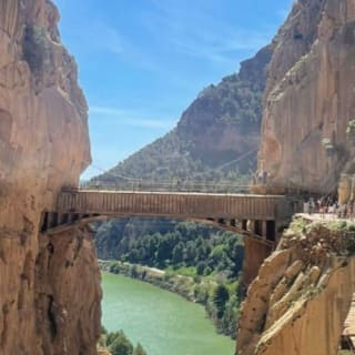 Caminito del Rey: Visita guiada en italiano + Autobús de ida desde El Chorro 2