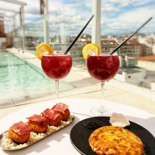 Picoteo en las alturas de La Catorce Sky Bar