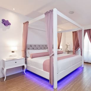 Grupotel Mayorazgo: noche romántica para 2 con desayuno y más