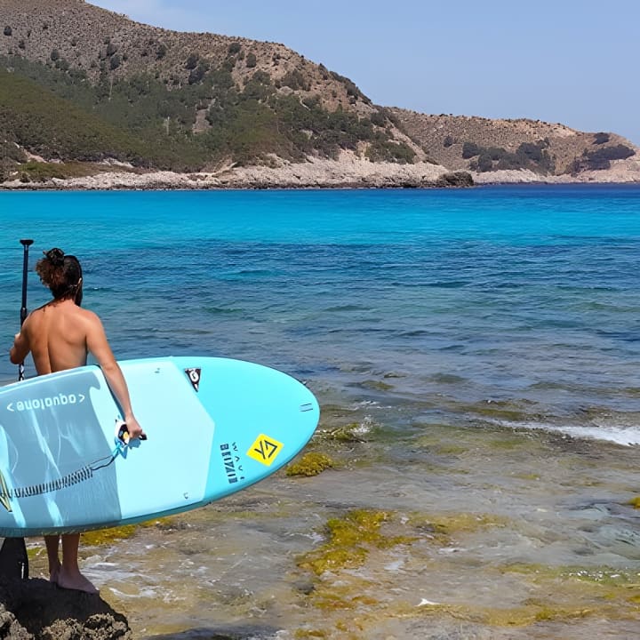 90' Stand Up Paddle tour in a small group in Cala Ratjada