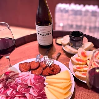 Palma Old Town & Market Walking Tour with Wine, Ham & Cheese 1