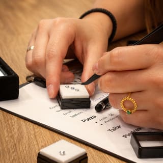 Taller de Personalización de Joyas en Madrid - Joyería Corsia 4