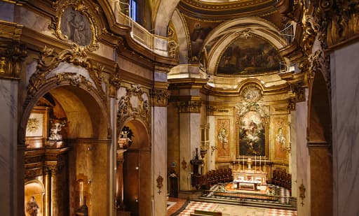 Basílica Pontificia de San Miguel Basílica Pontificia de San Miguel 1