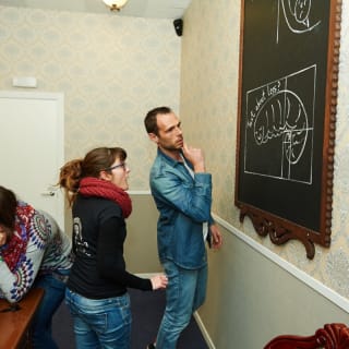 Alicia en el País de las Maravillas | Escape Room Inmersivo en Barcelona 4