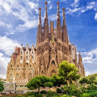 Gaudi's Barcelona Outdoor Exploration Game 3