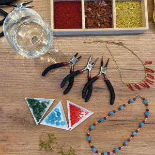 Taller de joyas con vino - Winers 3