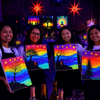 🎨✨ Neón Art&Wine: taller de pintura flúor con vino ilimitado por 2 horas 3
