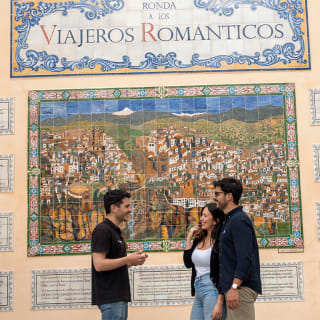 Desde Málaga: Tour por la ciudad de Ronda y experiencia en bodega con cata de vinos – Tour Premium en Grupo Pequeño 5
