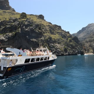 Mallorca in One Day Sightseeing Tour with Boat Ride and Vintage Train 12