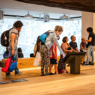 Entrada al VINSEUM con degustación de vino catalán 2